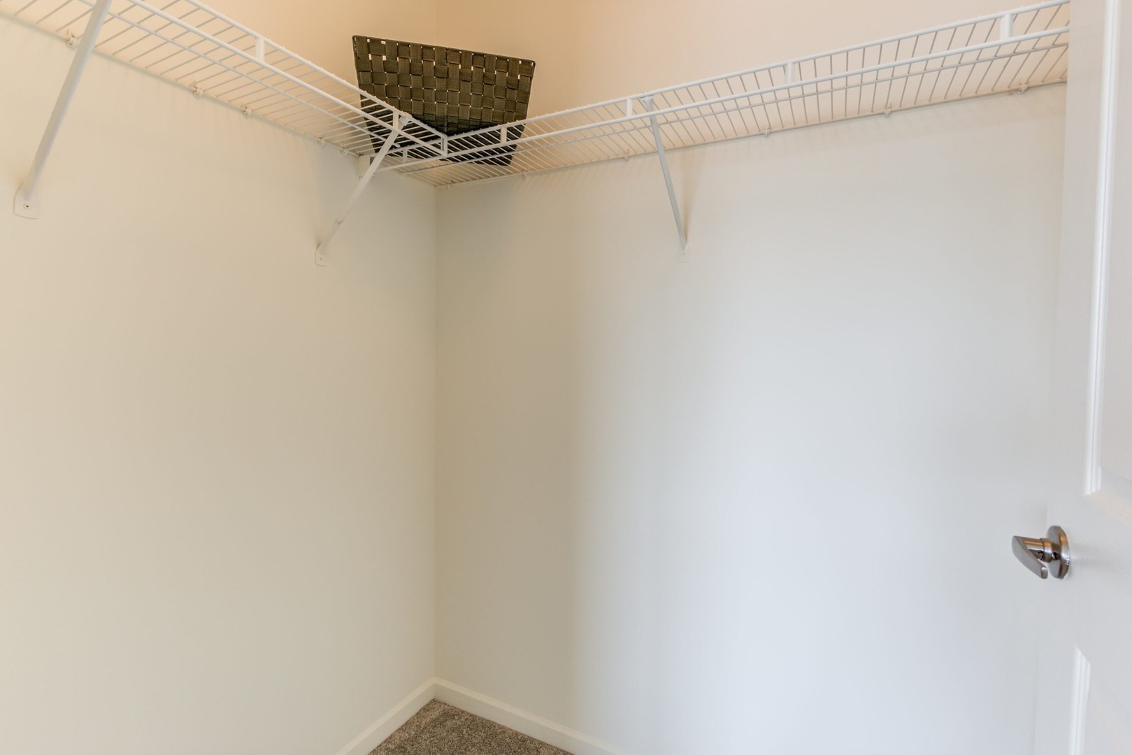 198 Bach Court #198, Wheaton, IL 60189