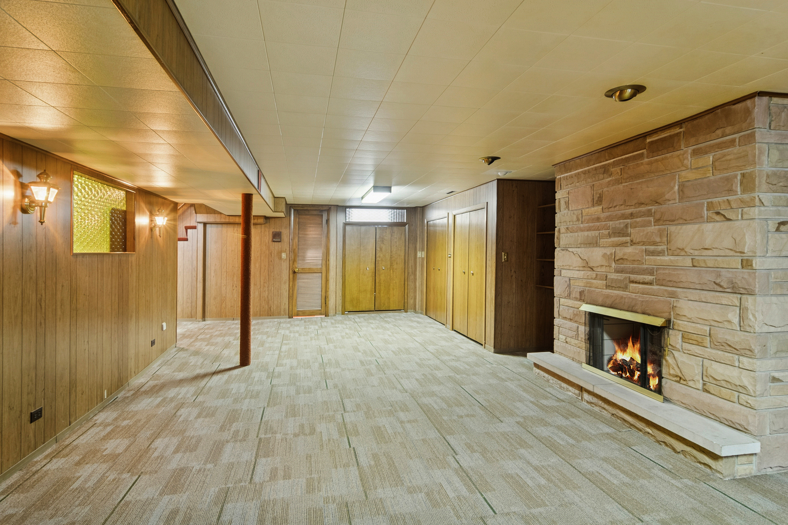 7815 N Oleander Avenue, Niles, IL 60714