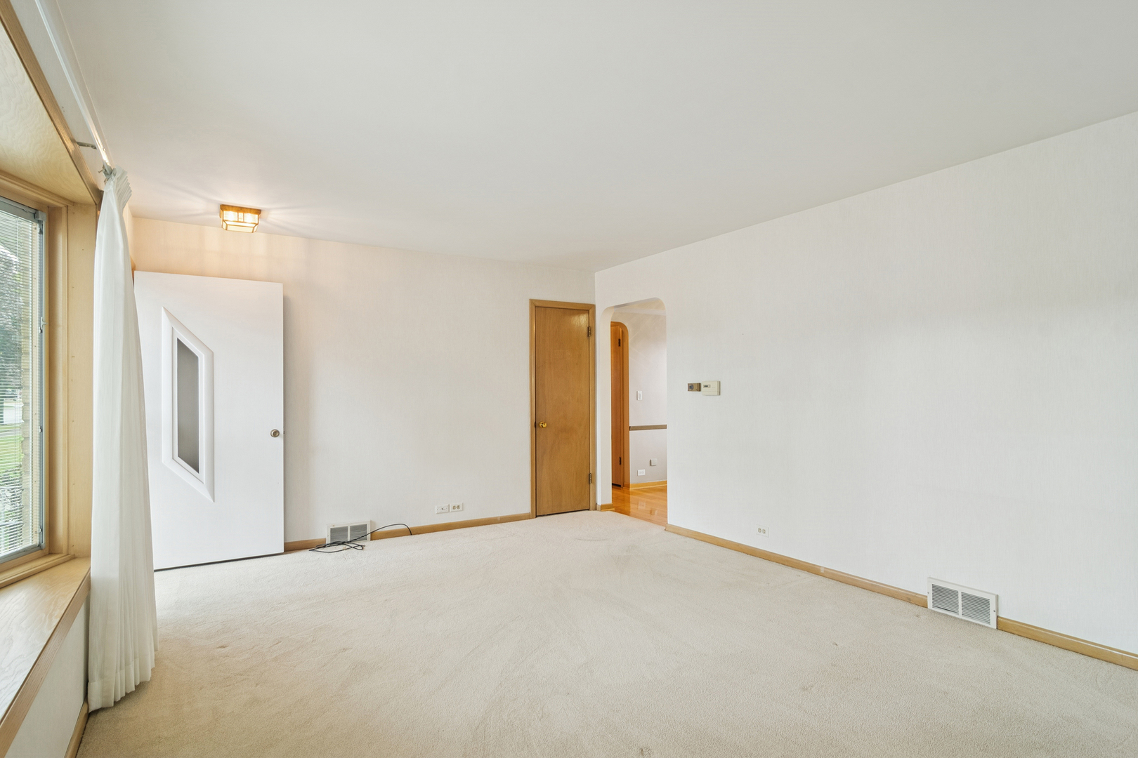 7815 N Oleander Avenue, Niles, IL 60714