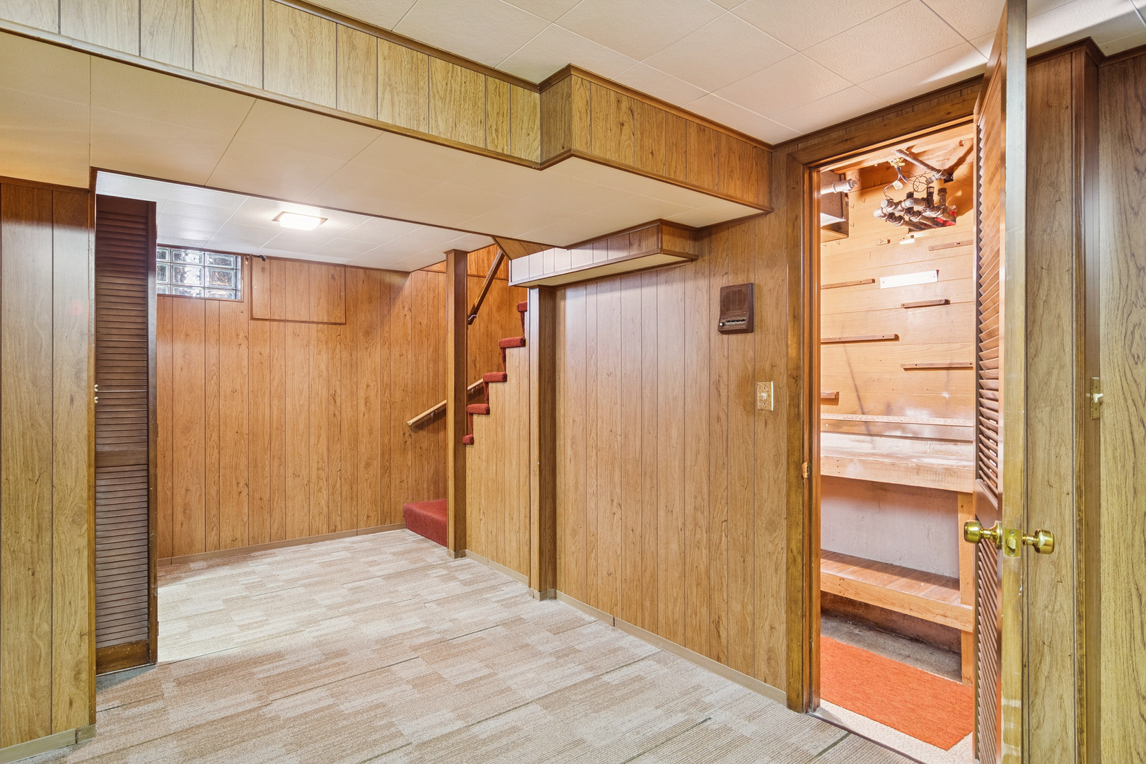 7815 N Oleander Avenue, Niles, IL 60714