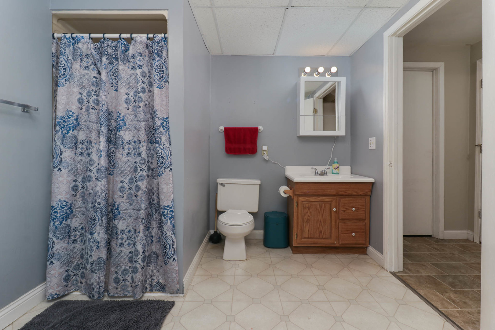 1608 Sweetbriar Drive, Bloomington, IL 61701