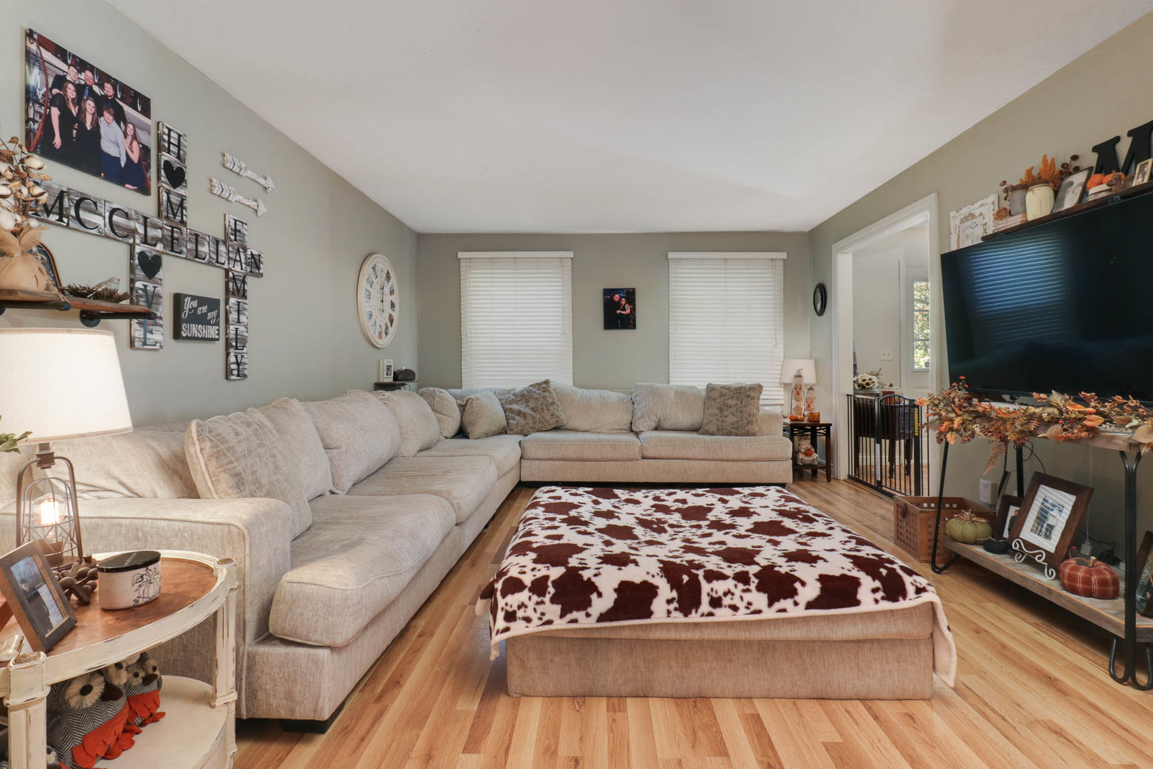 1608 Sweetbriar Drive, Bloomington, IL 61701