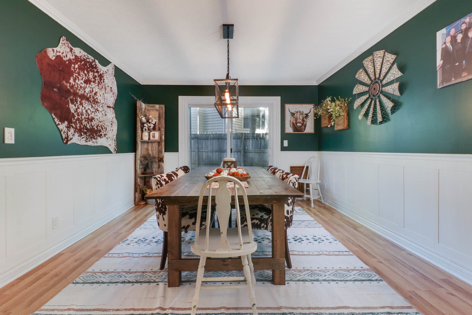 1608 Sweetbriar Drive, Bloomington, IL 61701