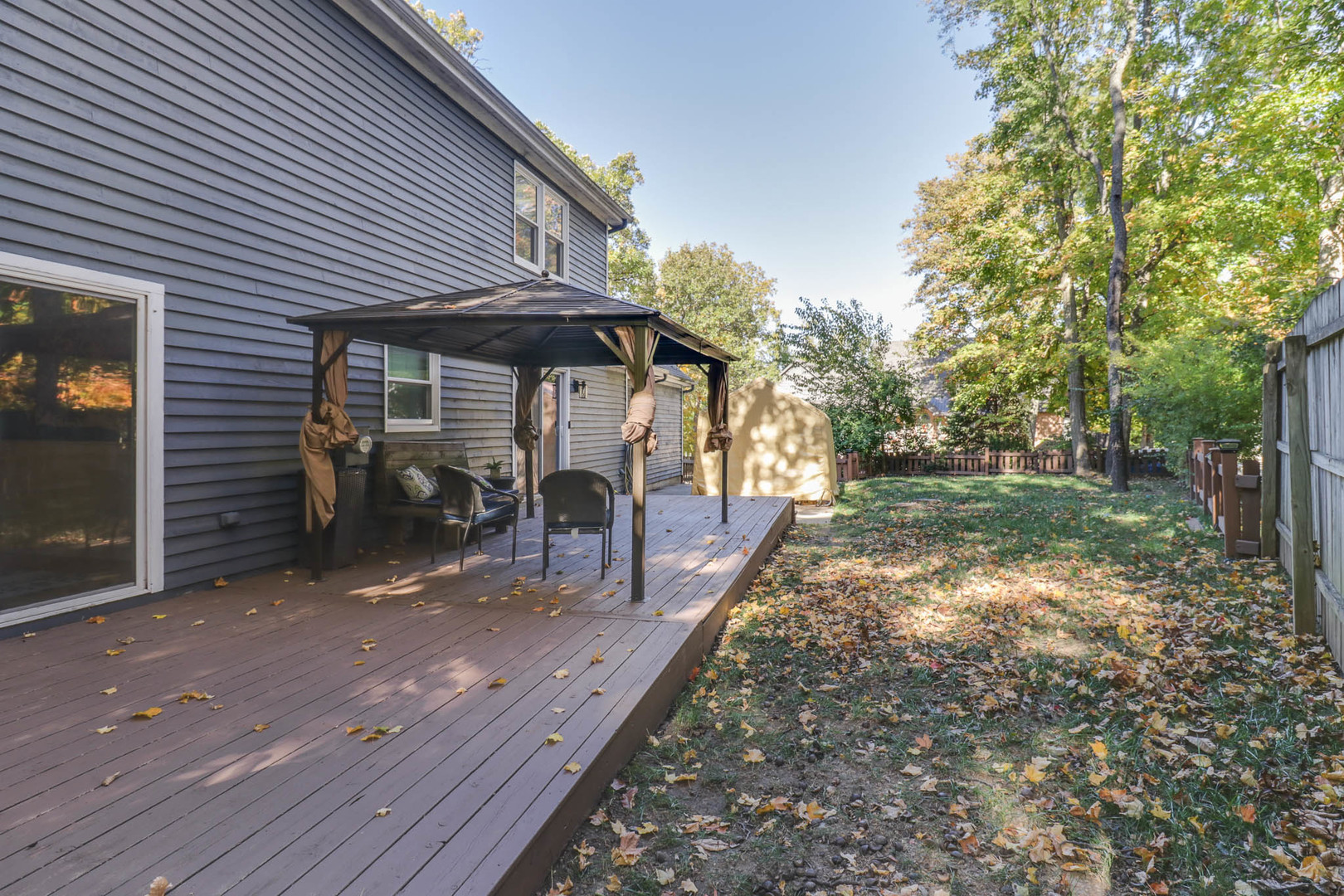 1608 Sweetbriar Drive, Bloomington, IL 61701