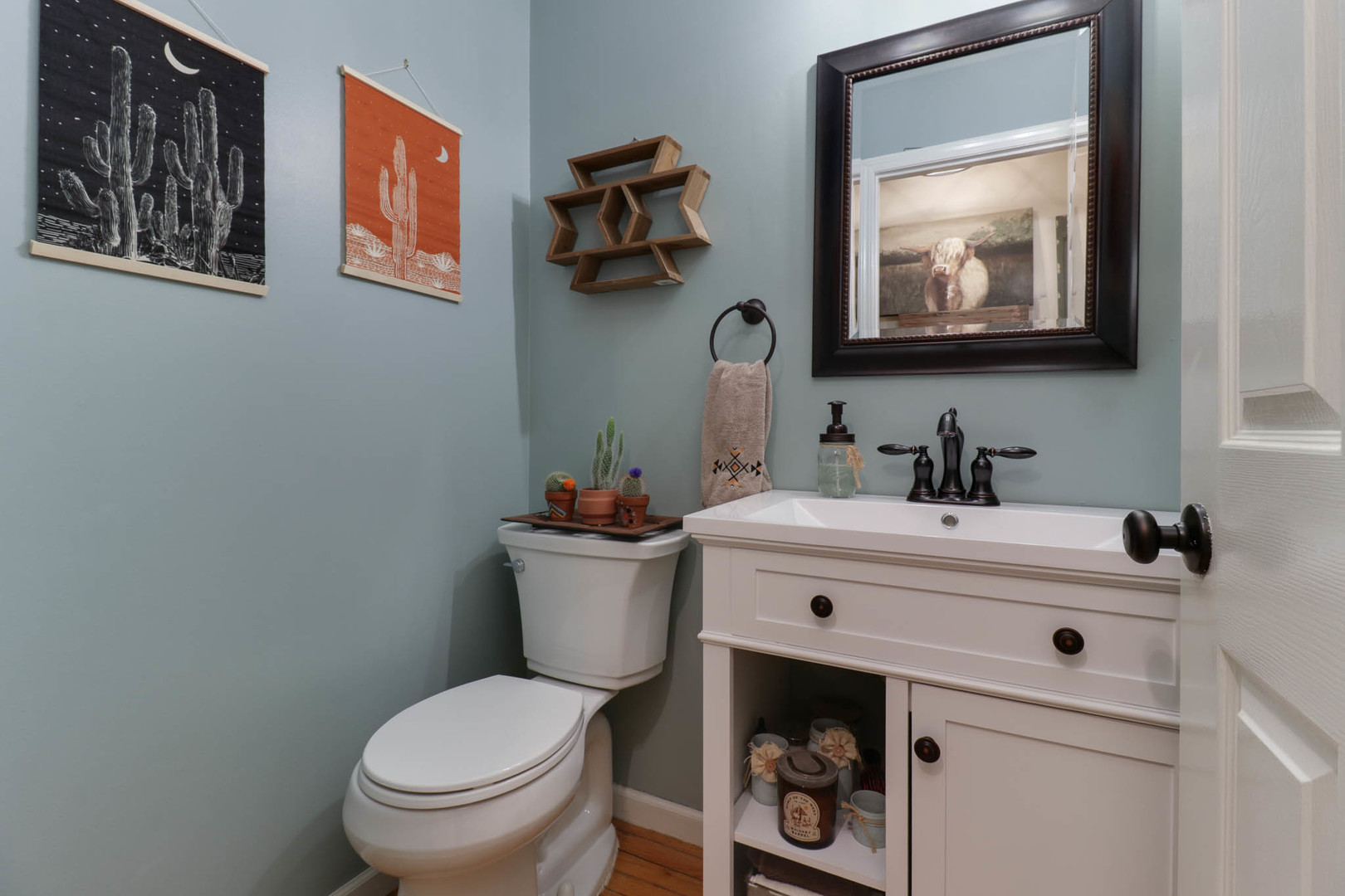 1608 Sweetbriar Drive, Bloomington, IL 61701