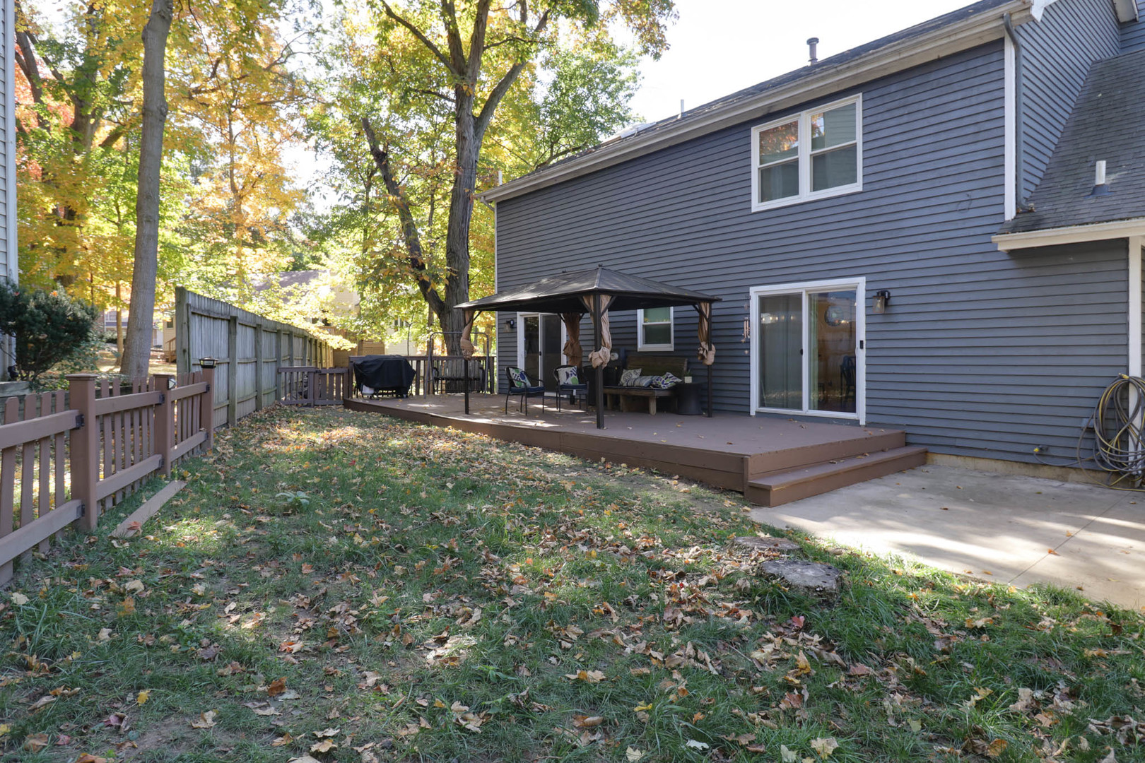 1608 Sweetbriar Drive, Bloomington, IL 61701