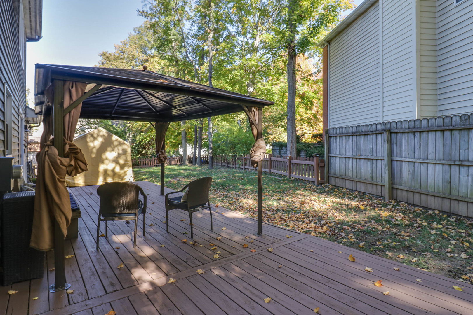 1608 Sweetbriar Drive, Bloomington, IL 61701