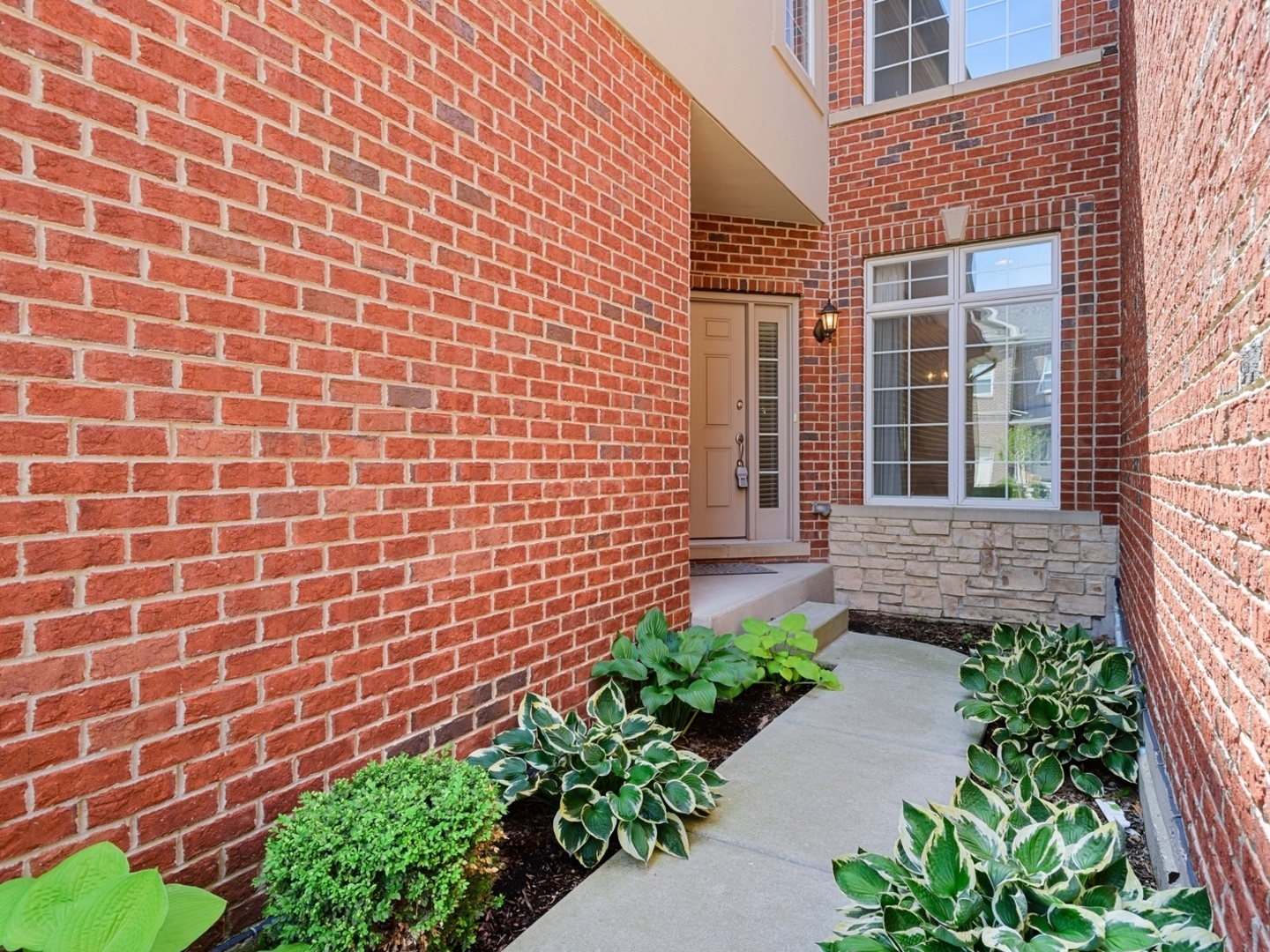 146 Paxton Road #4, Bloomingdale, IL 60108