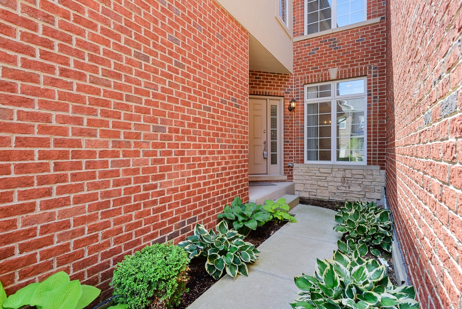 146 Paxton Road #4, Bloomingdale, IL 60108