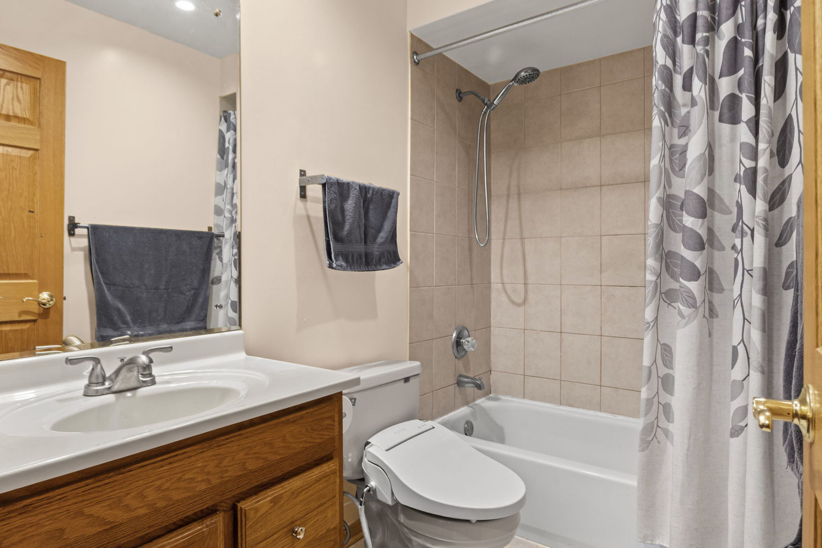 7109 Oconnell Drive #3B, Chicago Ridge, IL 60415