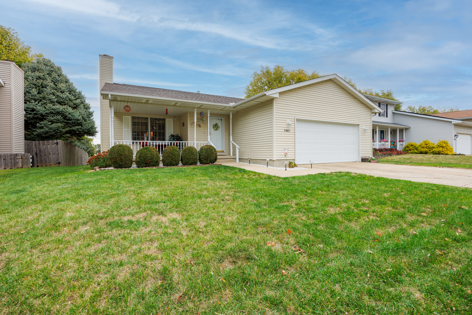 2803 Binghampton Lane, Bloomington, IL 61705