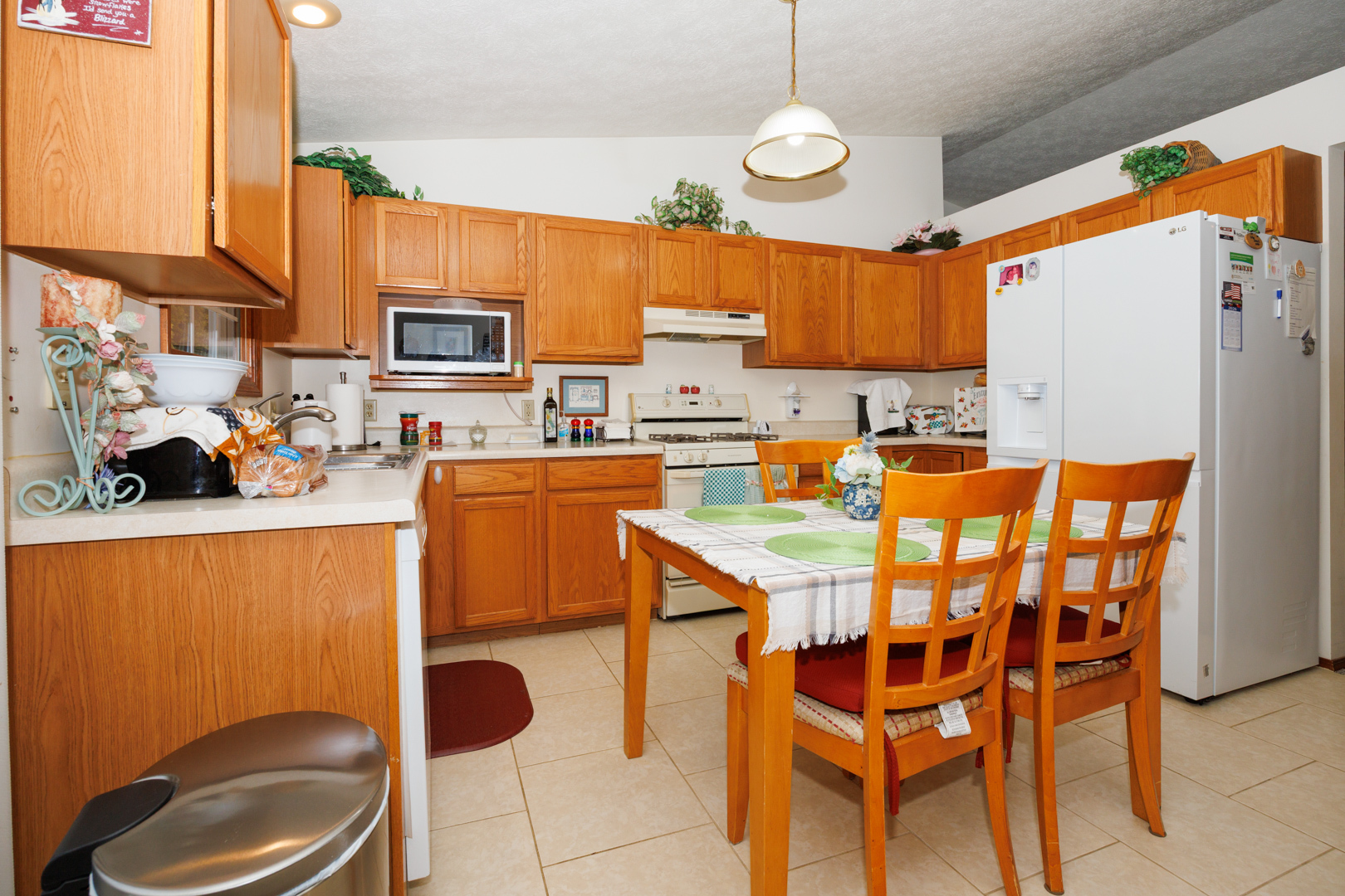 2803 Binghampton Lane, Bloomington, IL 61705