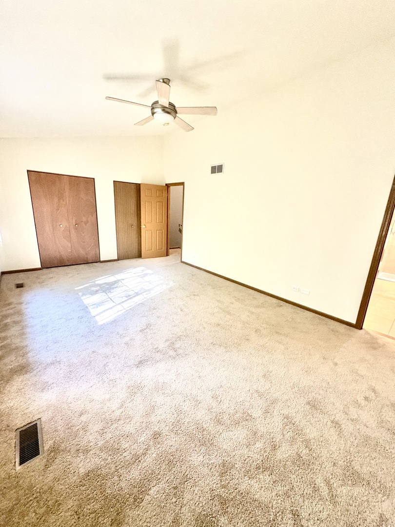 213 Pamela Drive, Bolingbrook, IL 60440