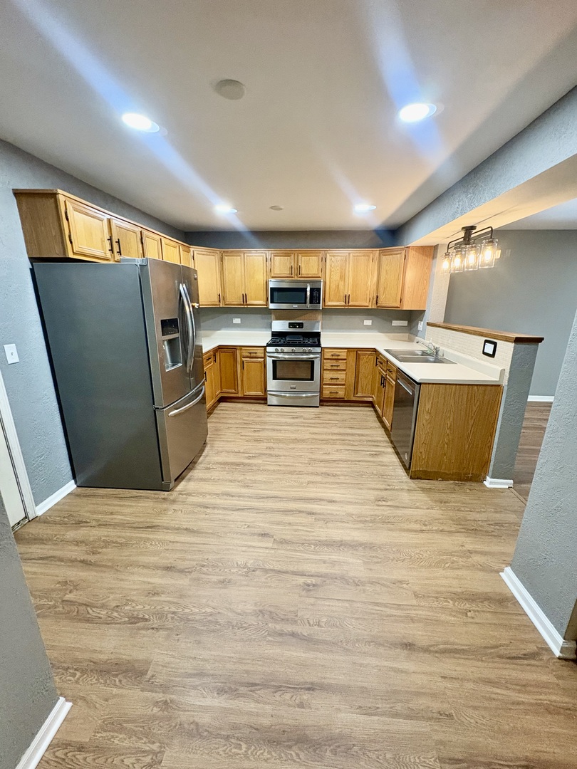 213 Pamela Drive, Bolingbrook, IL 60440