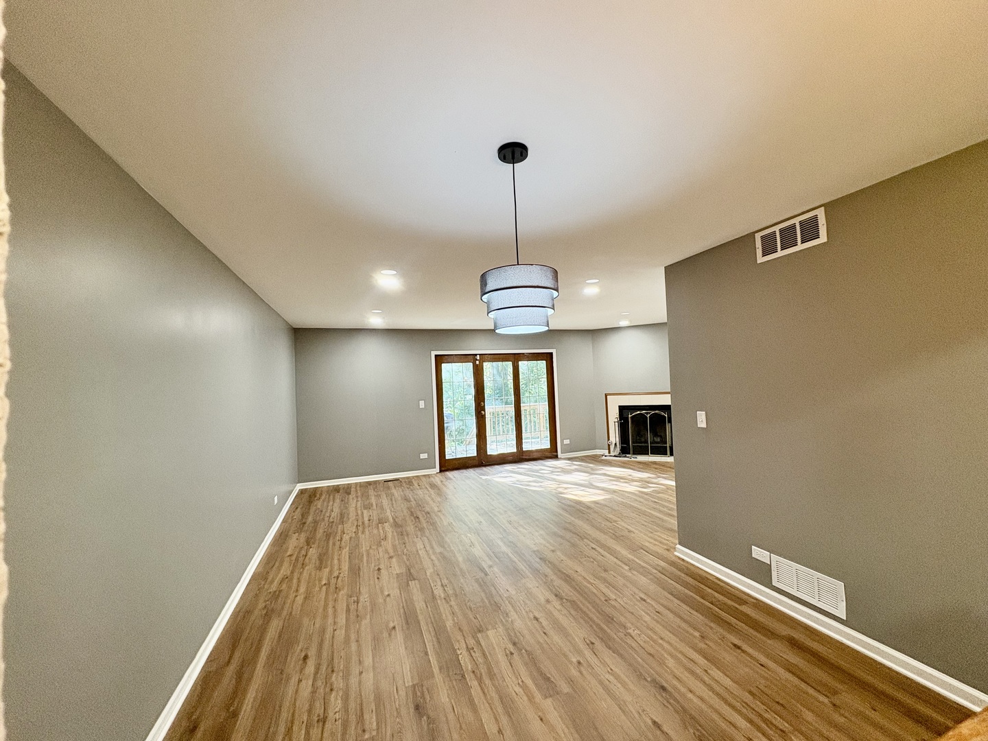 213 Pamela Drive, Bolingbrook, IL 60440