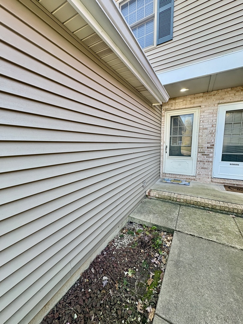 213 Pamela Drive, Bolingbrook, IL 60440