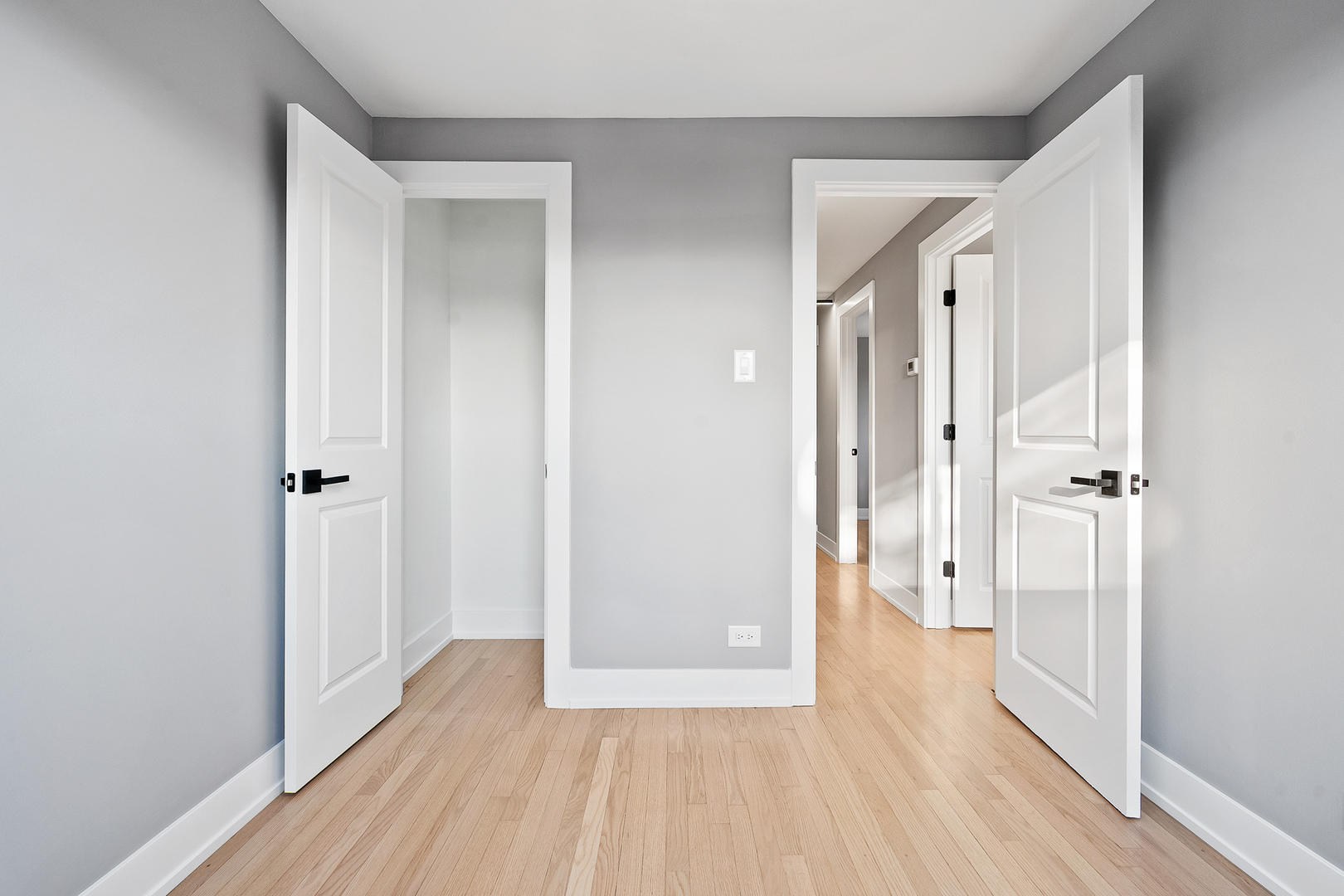 9427 S Charles Street, Chicago, IL 60643