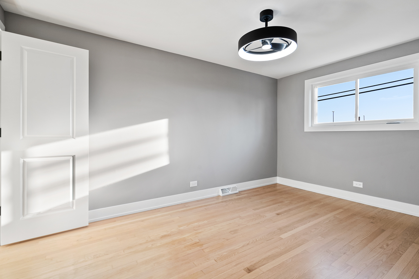 9427 S Charles Street, Chicago, IL 60643