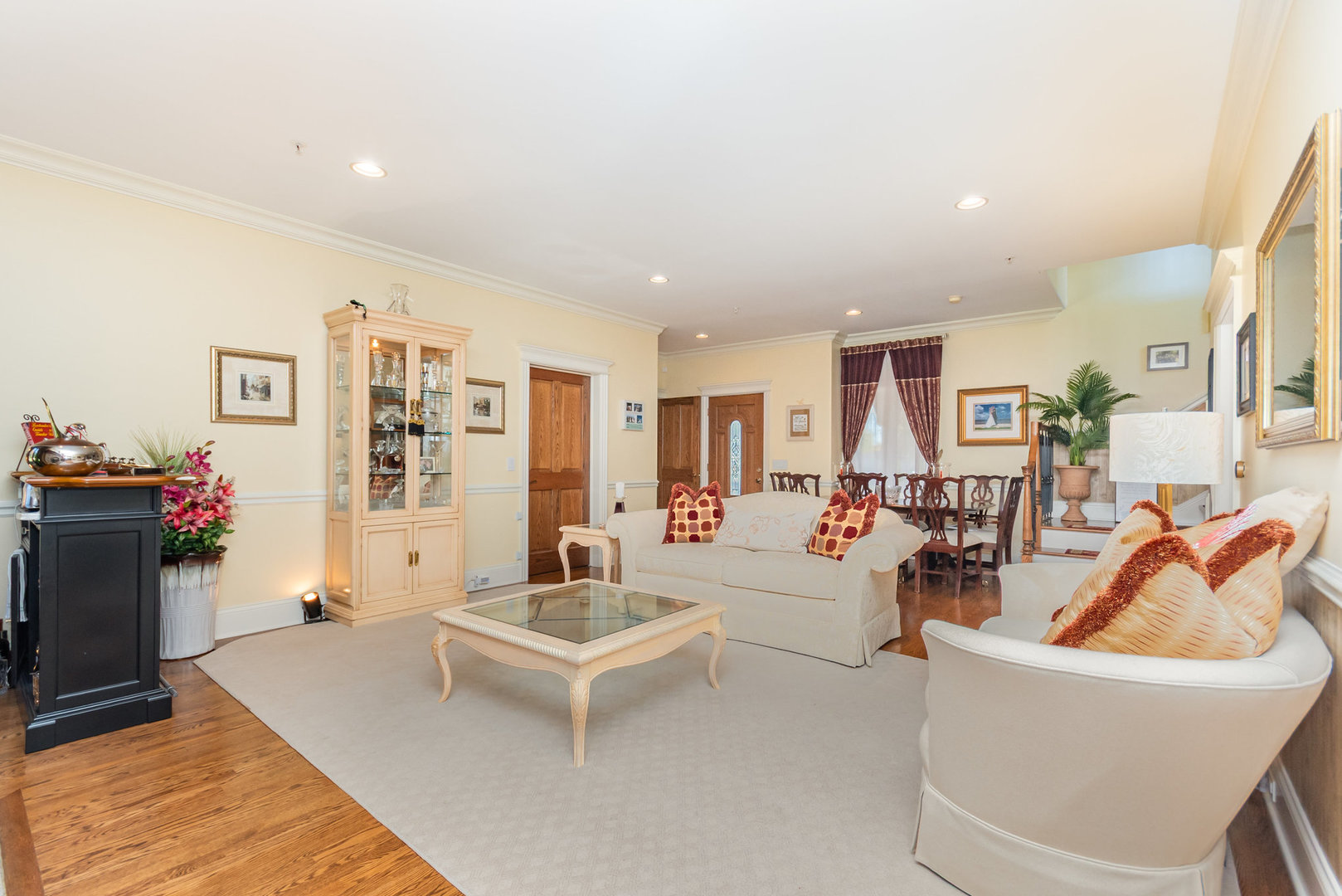 7706 Garden Lane, Justice, IL 60458