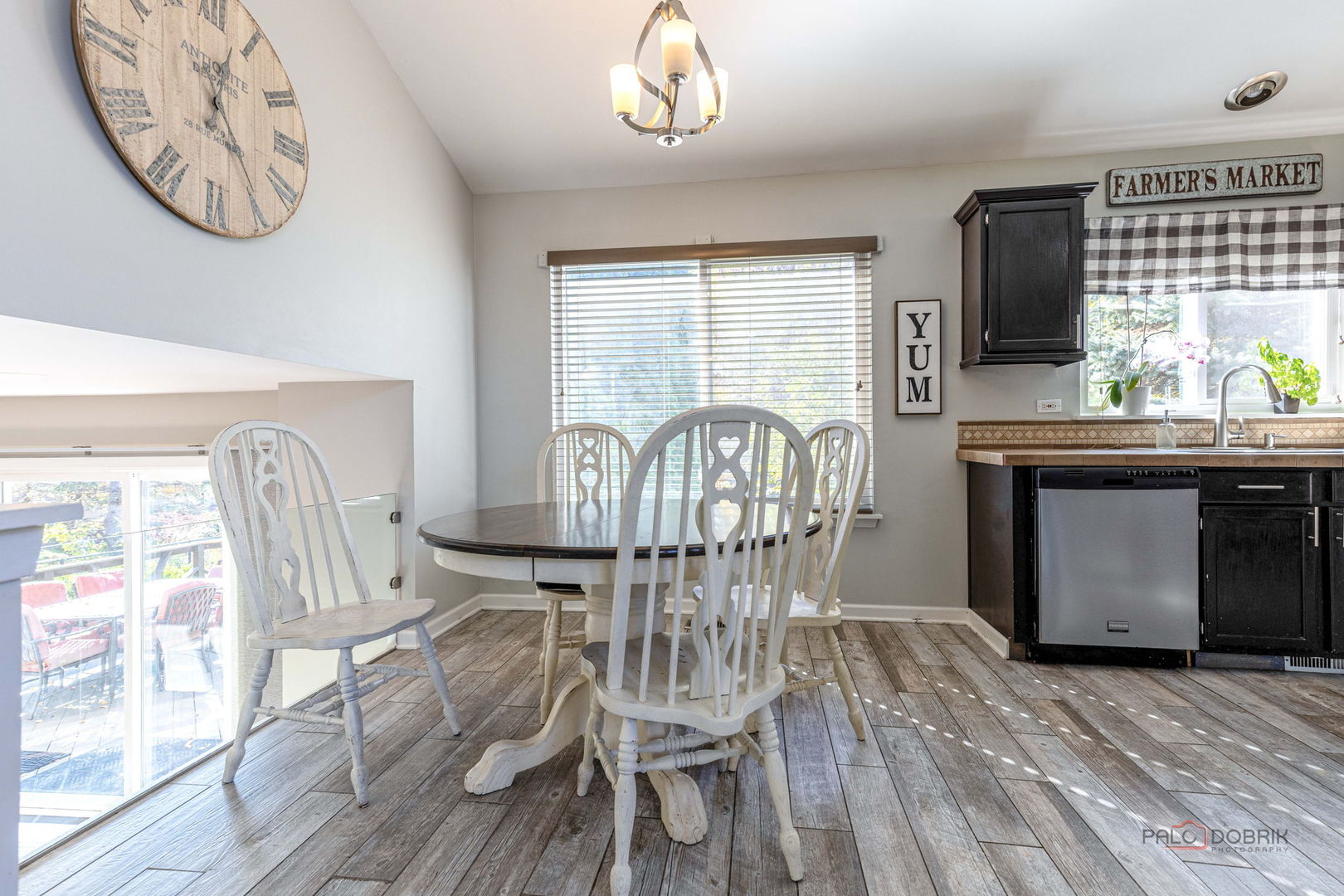 237 Penny Lane, Grayslake, IL 60030