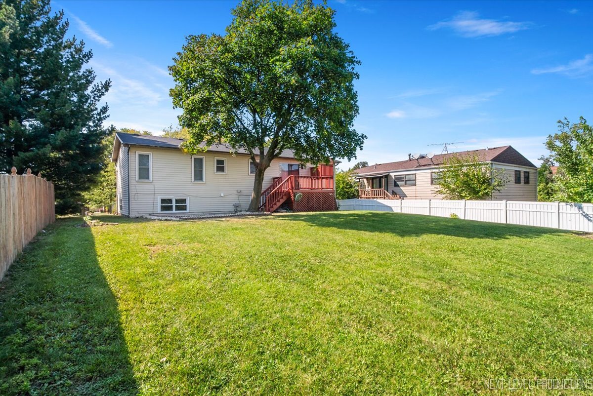 550 Piccadilly Lane, Bolingbrook, IL 60440