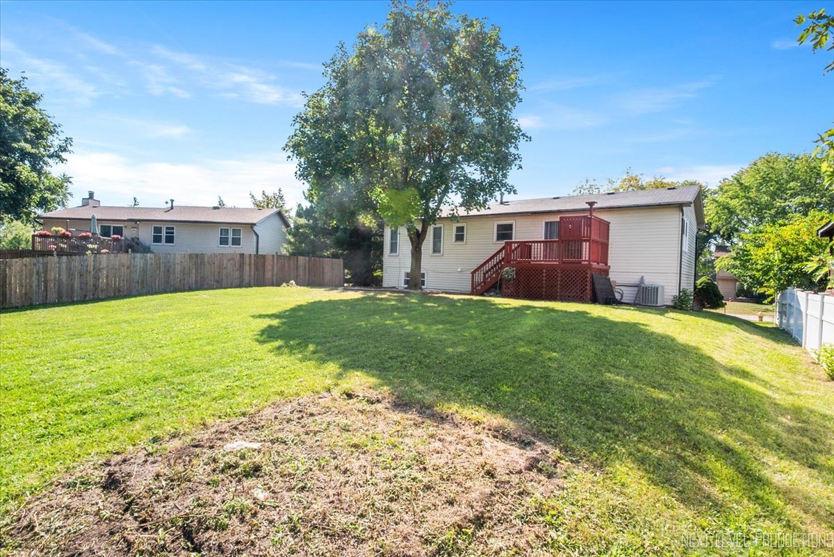 550 Piccadilly Lane, Bolingbrook, IL 60440