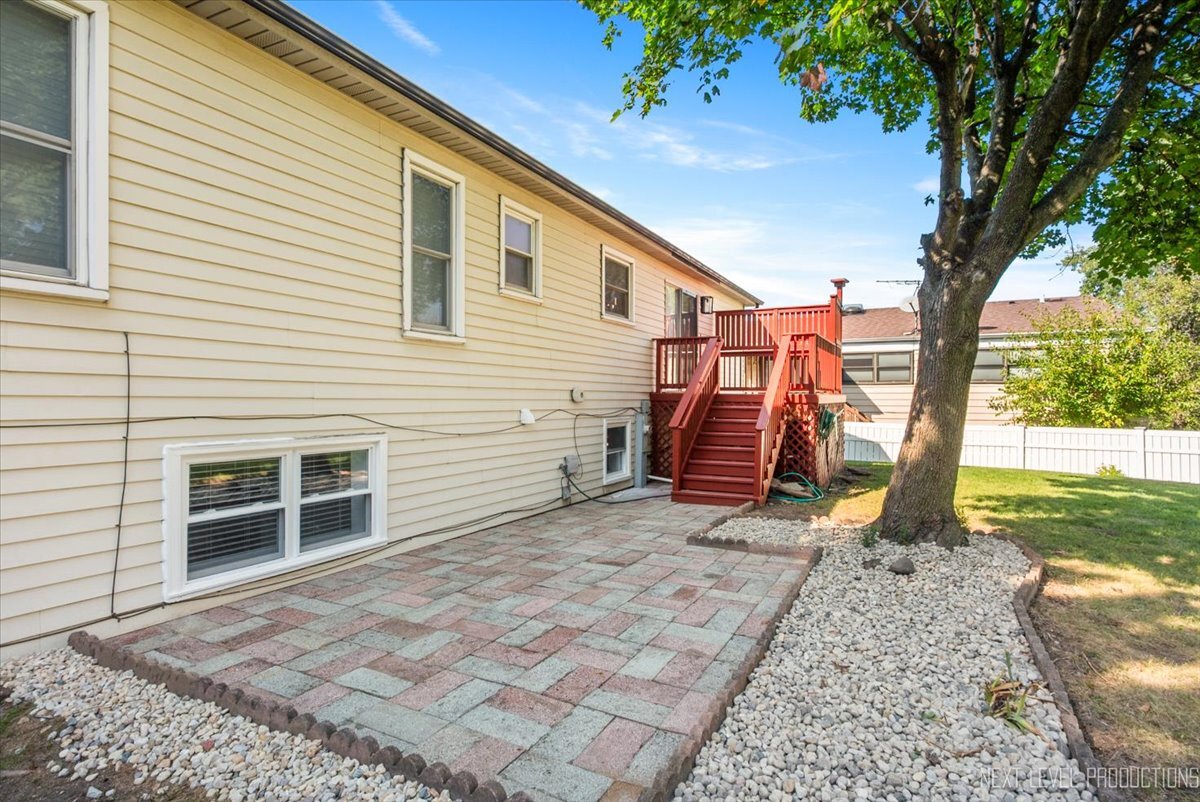 550 Piccadilly Lane, Bolingbrook, IL 60440