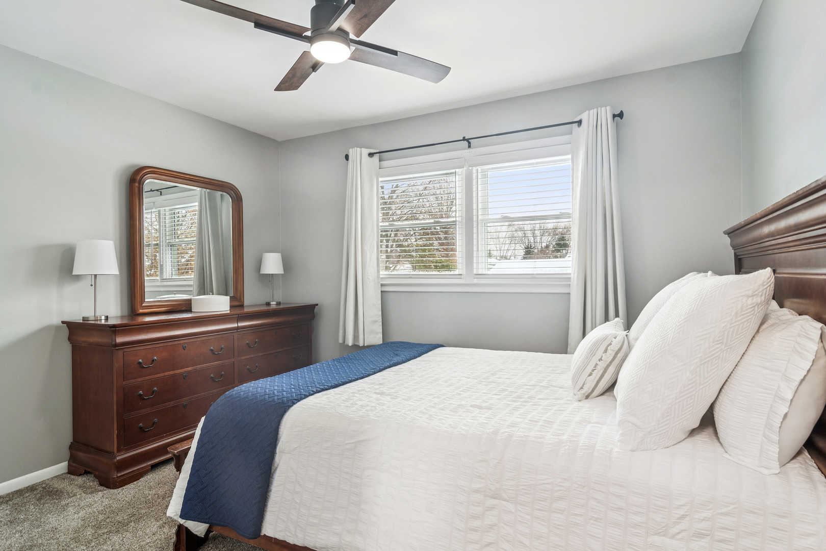 1115 E Orchard Street, Arlington Heights, IL 60005