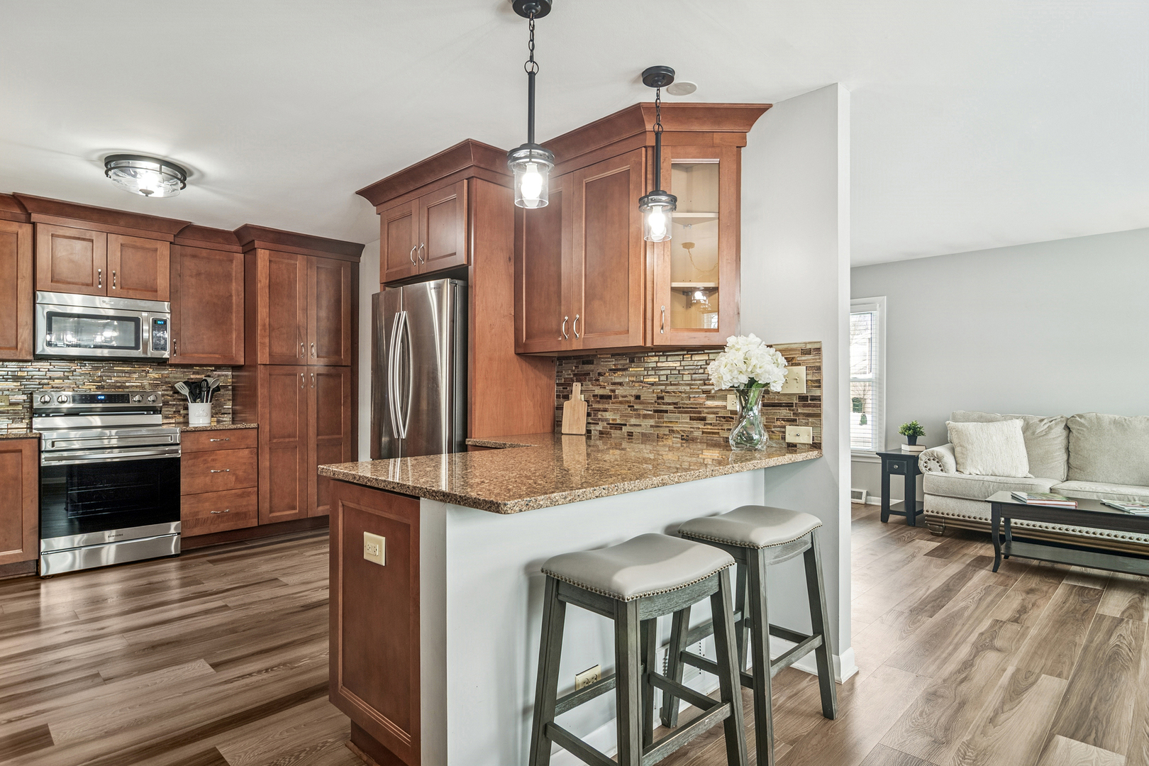 1115 E Orchard Street, Arlington Heights, IL 60005