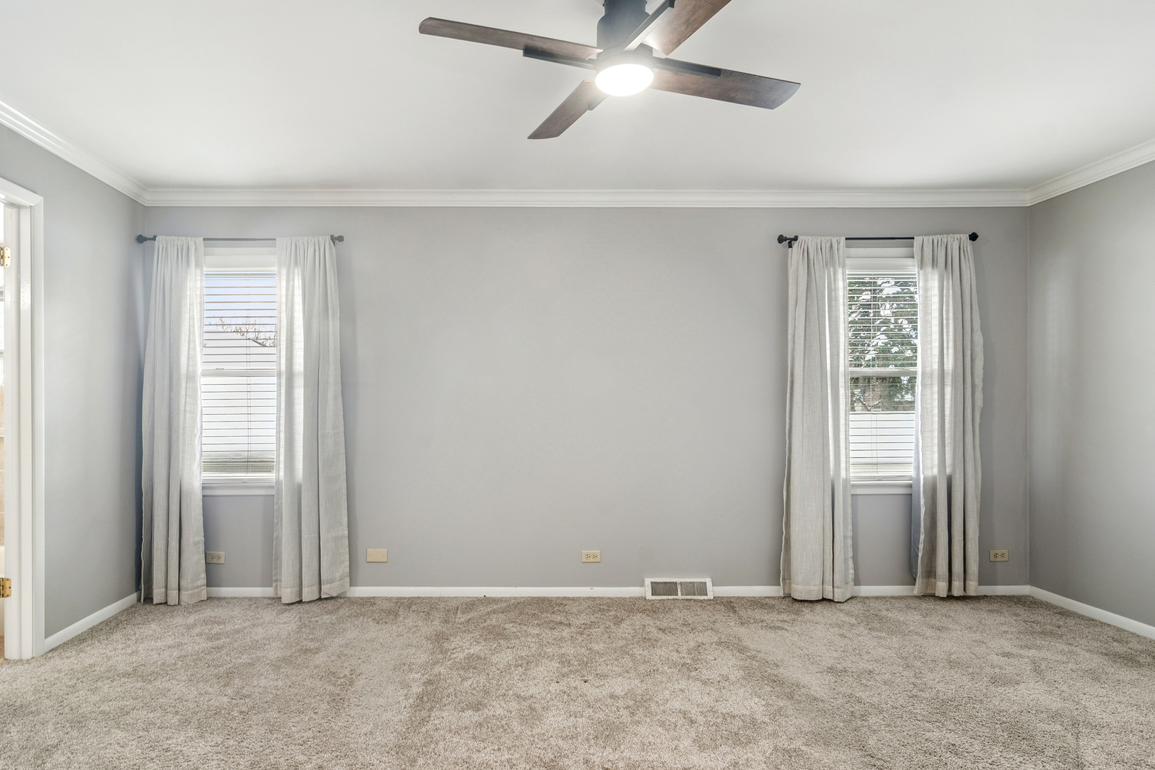 1115 E Orchard Street, Arlington Heights, IL 60005