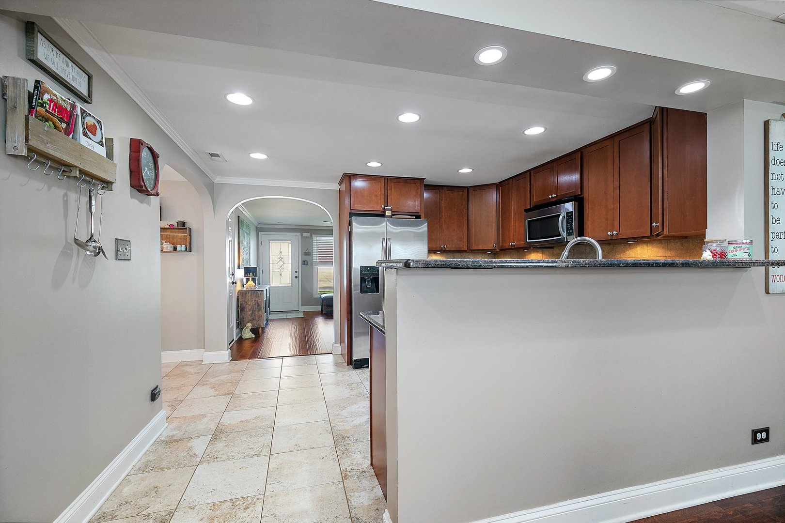 100 Waban Court, Schaumburg, IL 60193