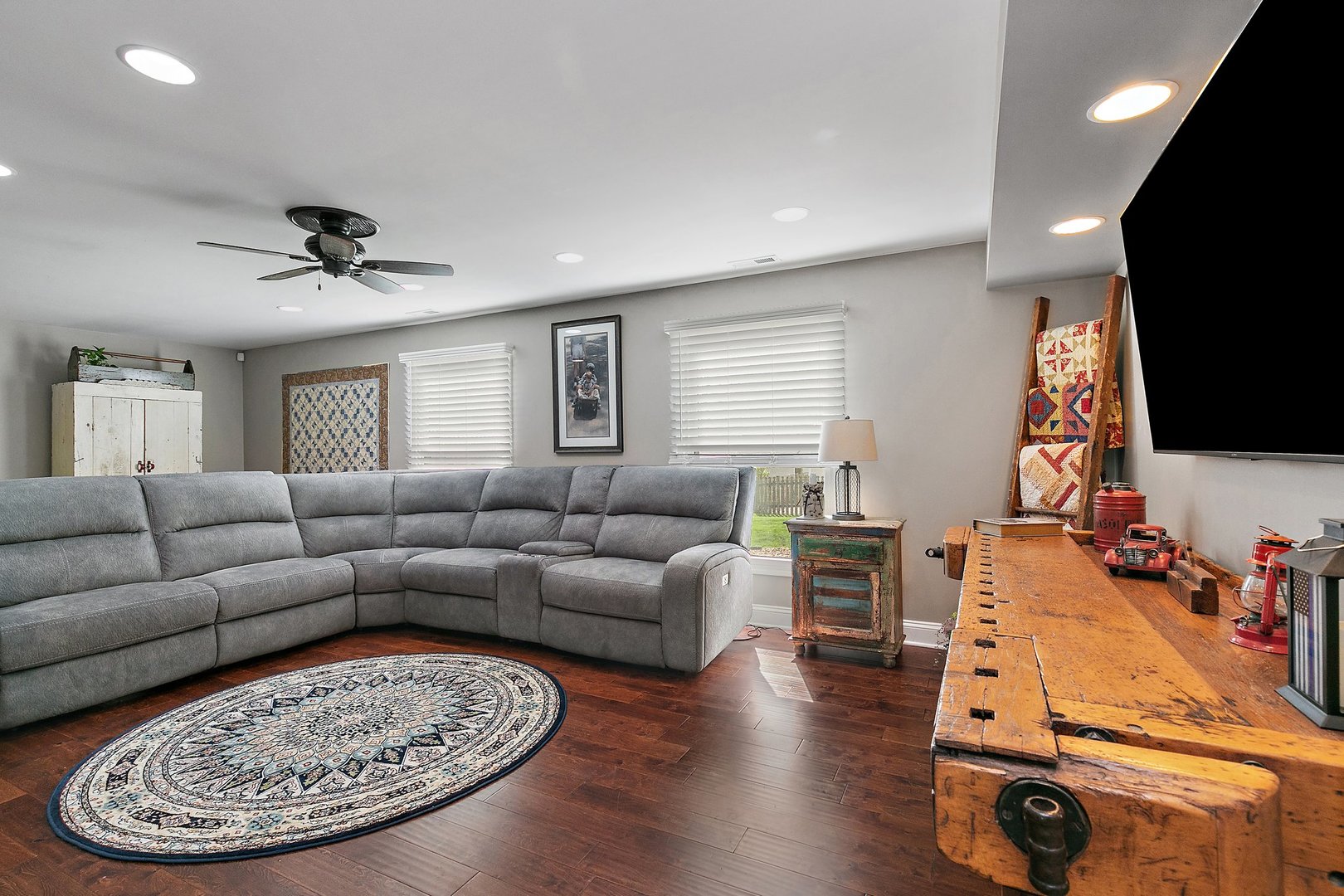 100 Waban Court, Schaumburg, IL 60193