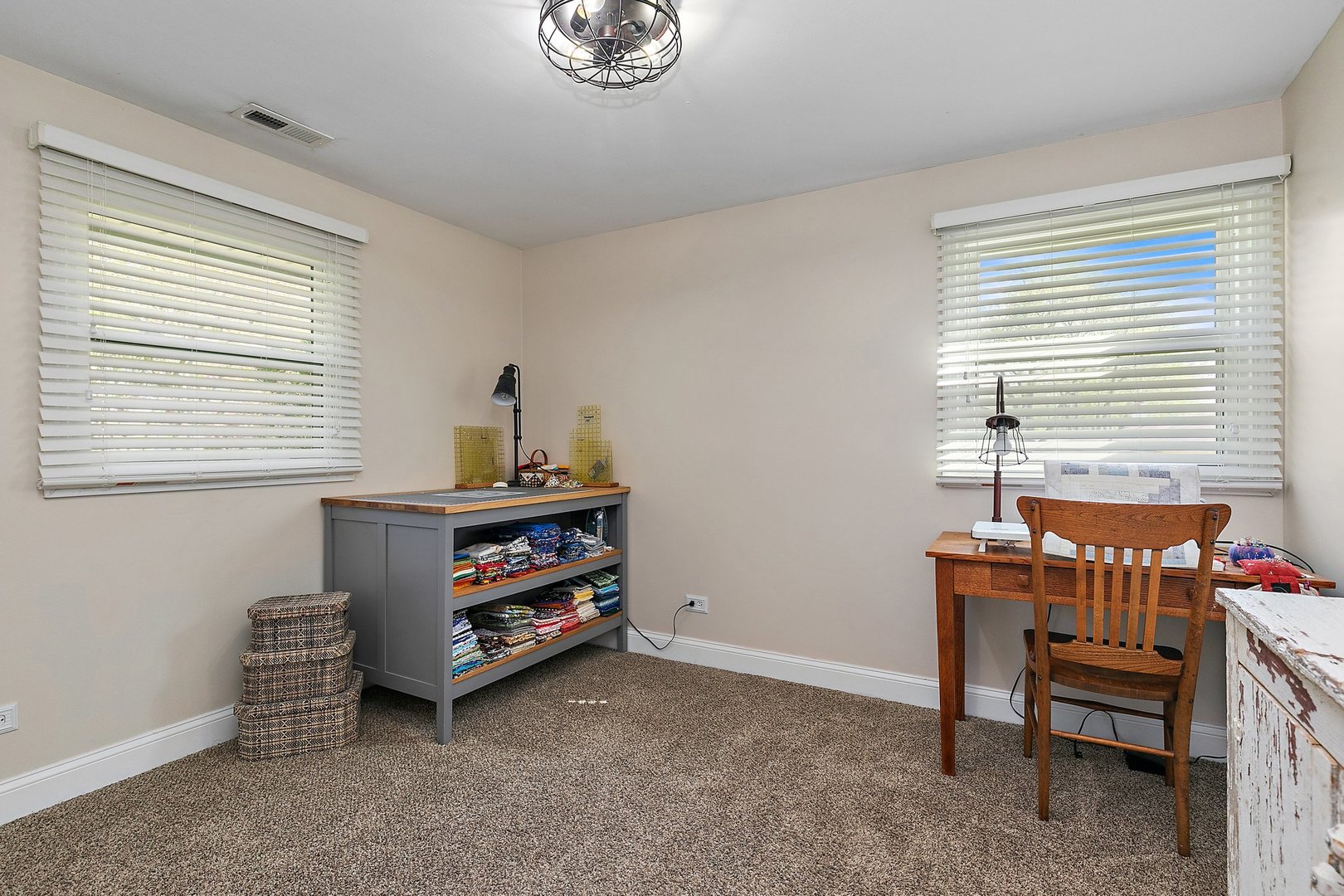 100 Waban Court, Schaumburg, IL 60193