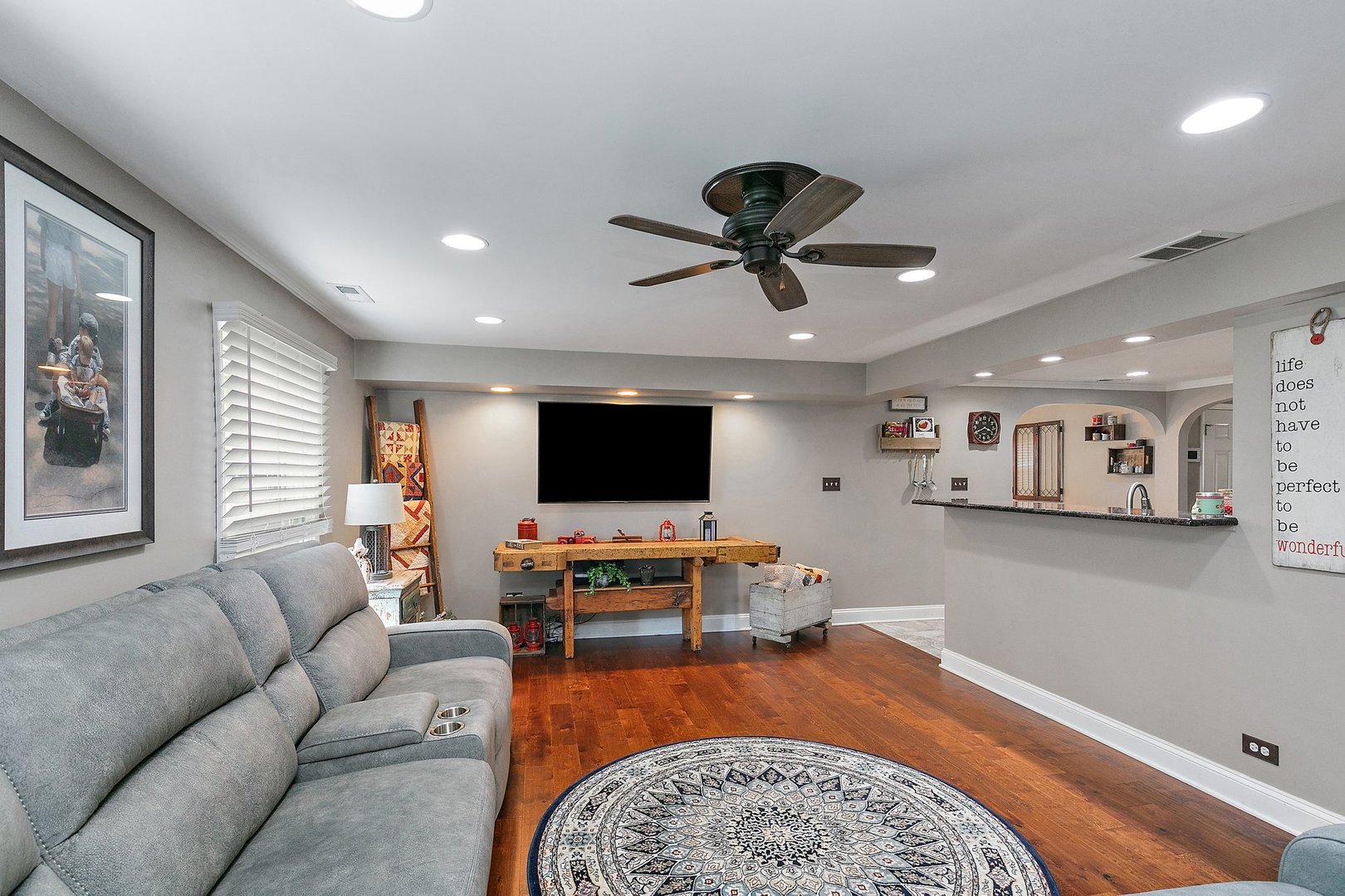 100 Waban Court, Schaumburg, IL 60193