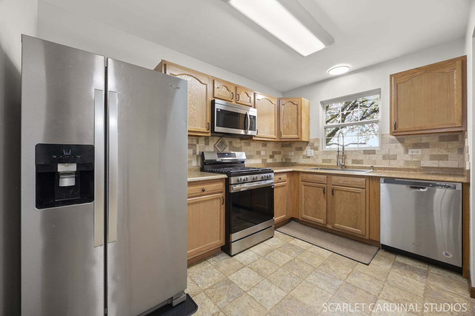 34 Waterbury Circle, Oswego, IL 60543