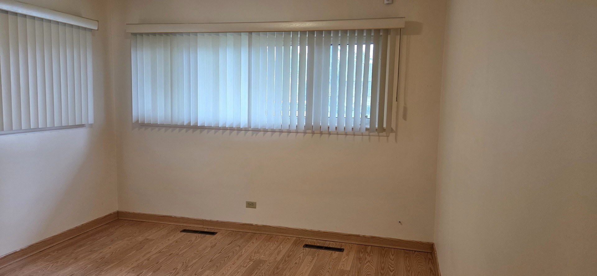 10300 Pelham Street, Westchester, IL 60154