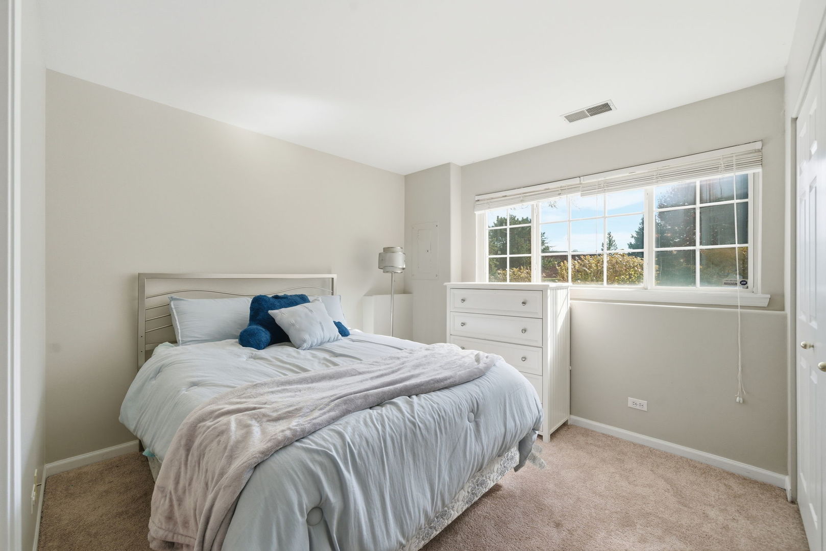 2234 Daybreak Drive #2234, Aurora, IL 60503