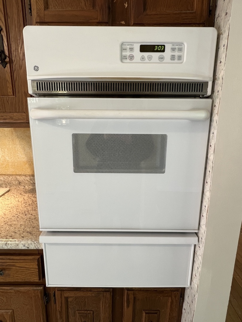 29W051 Warrenville Road, Warrenville, IL 60555