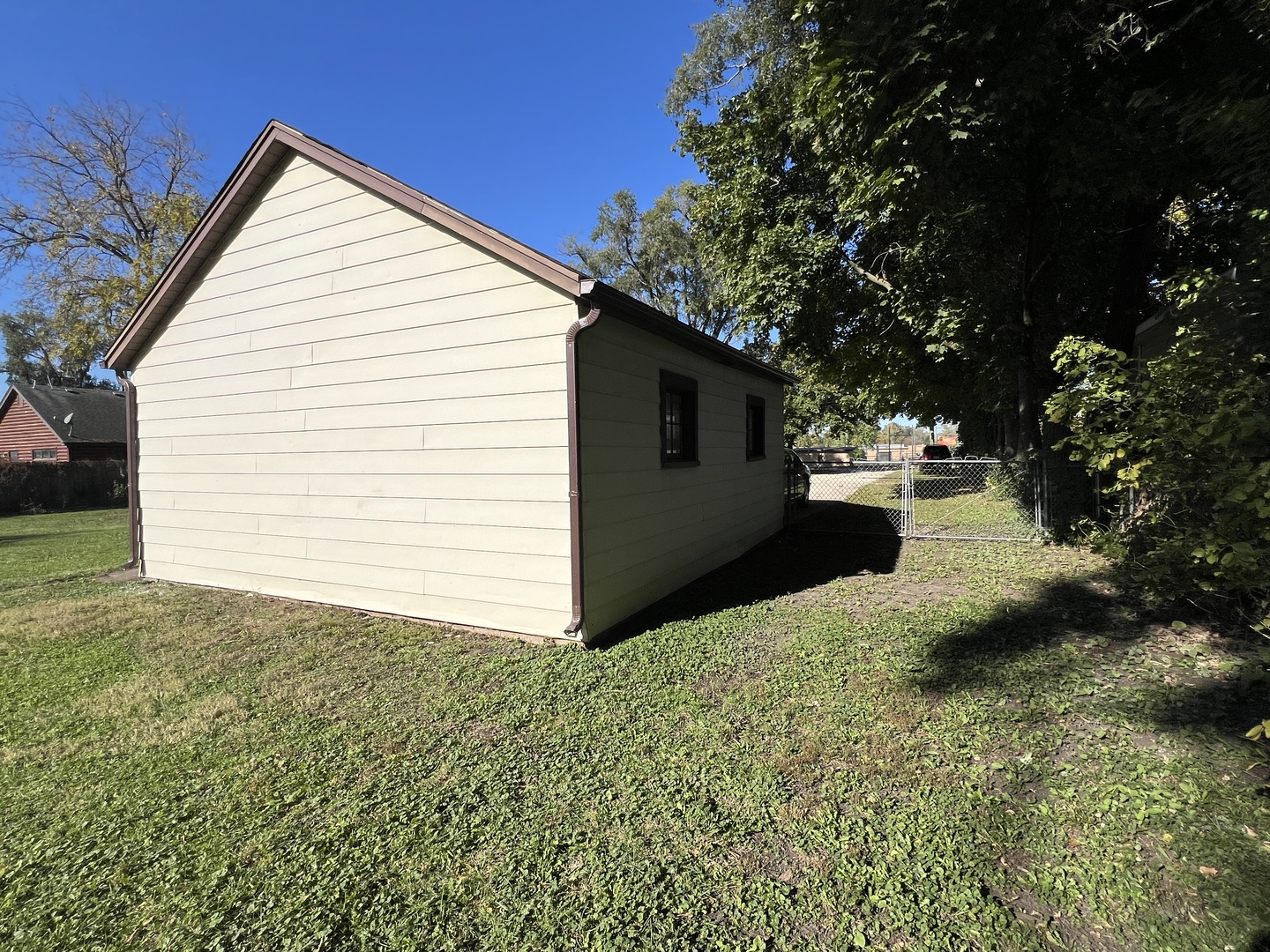 29W051 Warrenville Road, Warrenville, IL 60555