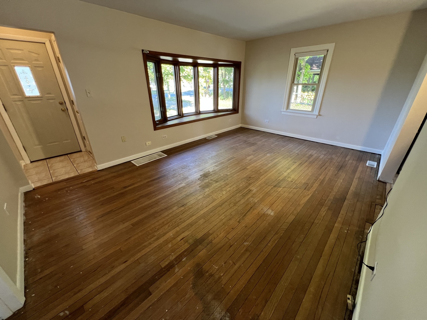 29W051 Warrenville Road, Warrenville, IL 60555