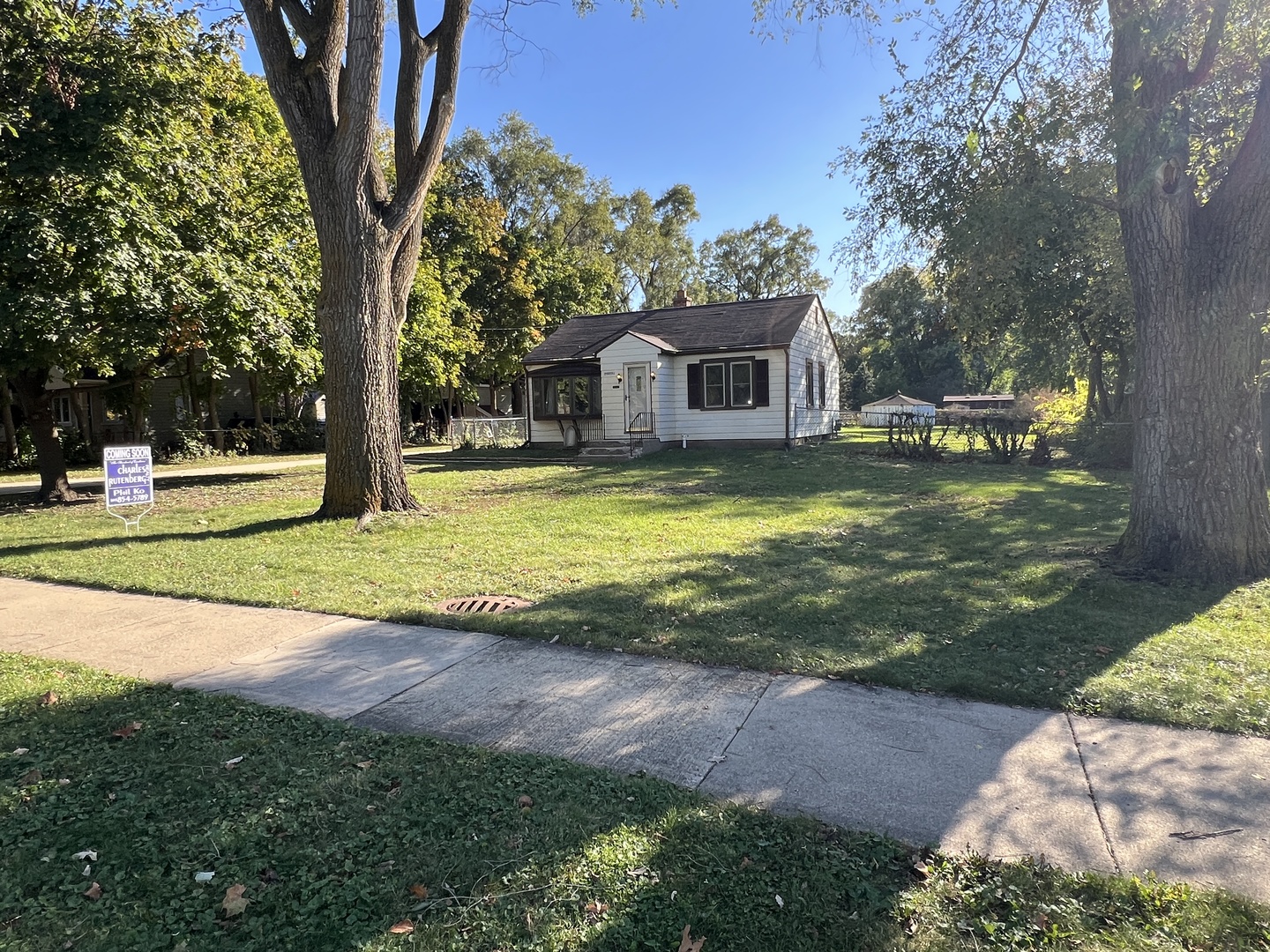 29W051 Warrenville Road, Warrenville, IL 60555