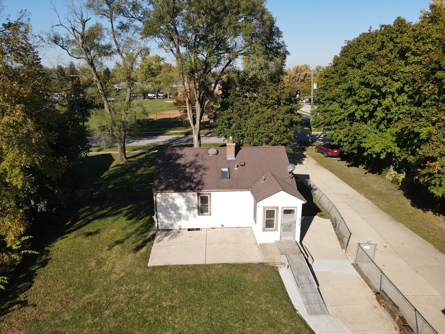29W051 Warrenville Road, Warrenville, IL 60555