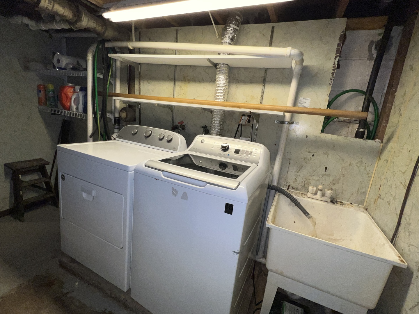 29W051 Warrenville Road, Warrenville, IL 60555