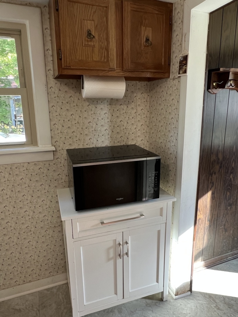 29W051 Warrenville Road, Warrenville, IL 60555