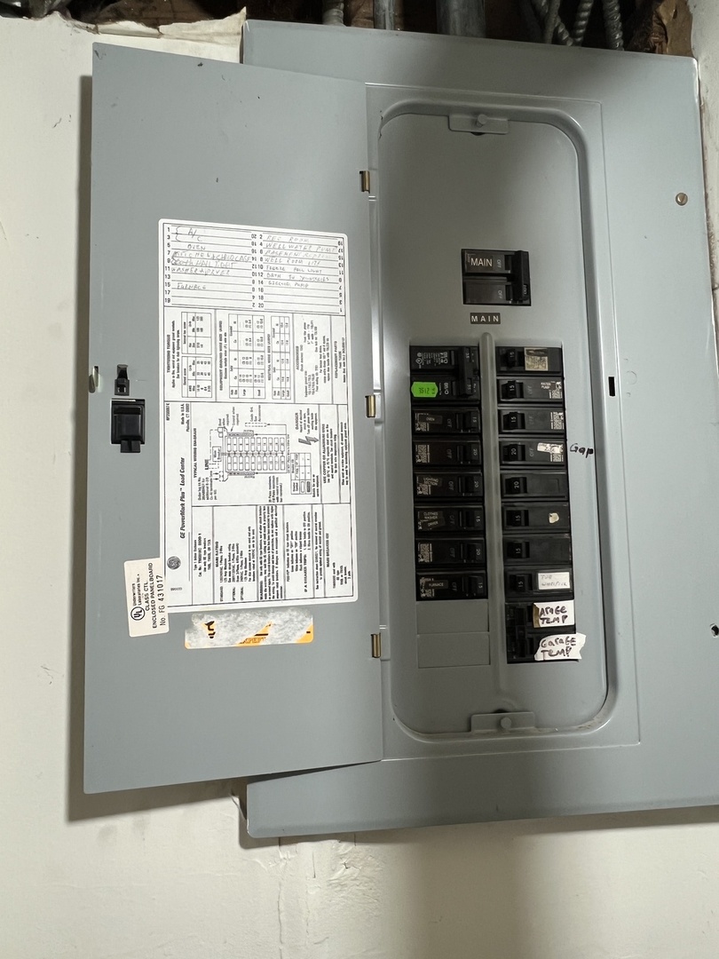 29W051 Warrenville Road, Warrenville, IL 60555