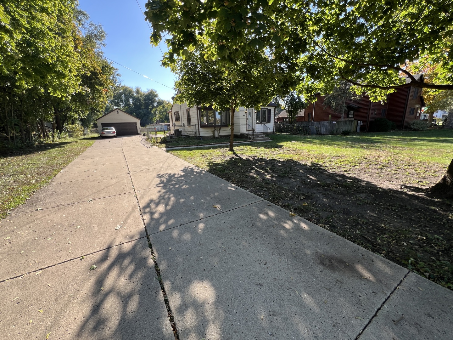 29W051 Warrenville Road, Warrenville, IL 60555