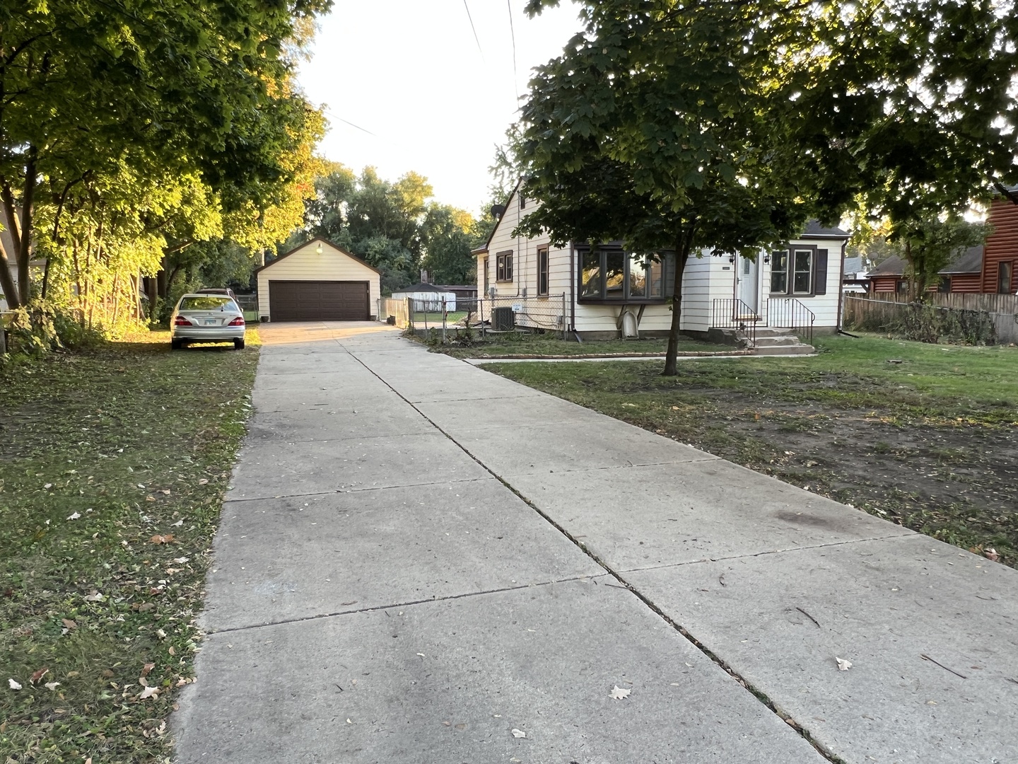 29W051 Warrenville Road, Warrenville, IL 60555