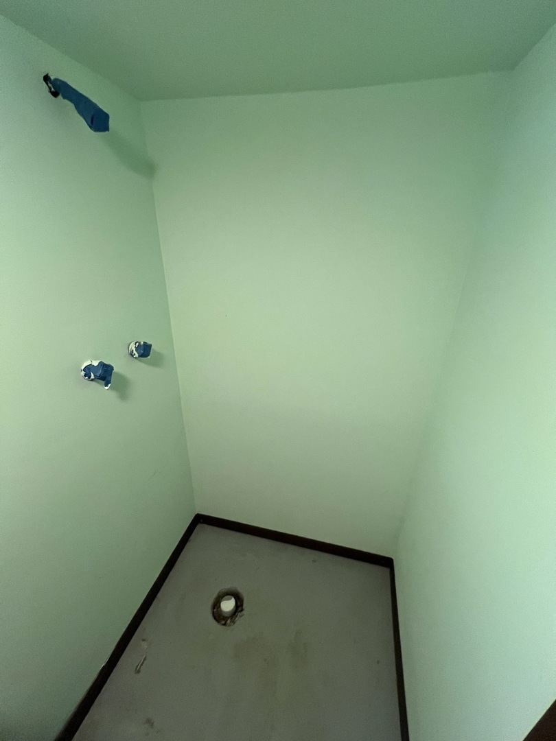 29W051 Warrenville Road, Warrenville, IL 60555