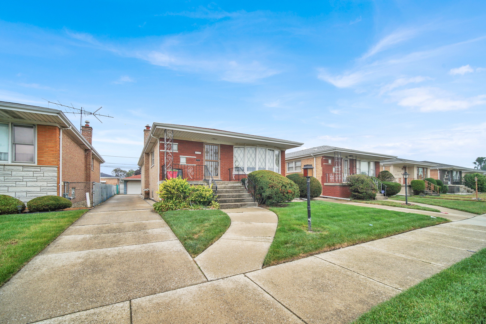 518 Crandon Avenue, Calumet City, IL 60409