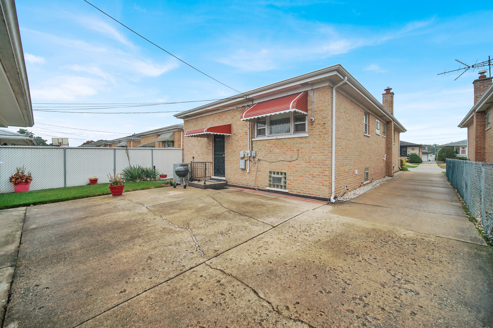 518 Crandon Avenue, Calumet City, IL 60409